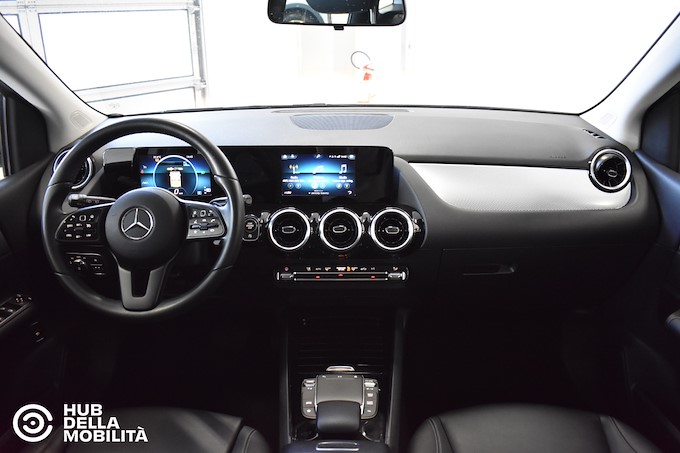 MERCEDES-BENZ B 180 d Automatic Sport